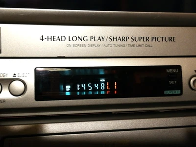 SHARP VC-M50 VCR - Video Registratore senza telecomando - Usato Revisionato - Immagine 1 di 4