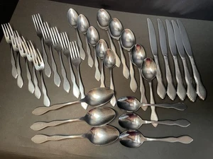 Set Of 31 TWILIGHT Stainless Steel Flatware 1881 Rogers Oneida - Picture 1 of 19