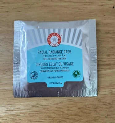 First Aid Beauty Facial Radiance Pads with Glycolic and Lactic Acids 10 pads - Image 1 of 2