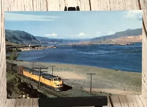 Columbia River Gorge, Oregon Railroad Union Pacific Train Vintage Postcard - Picture 1 of 4