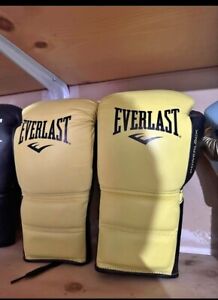 Everlast Powerlock2 Pro Fight Gloves Yellow 10 OZ L/XL Lace up Boxing Kickboxing