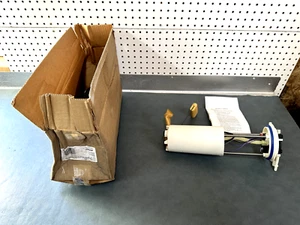 GM OEM NOS 25344816 Fuel Pump Module Kit 1997-2002 Chevrolet Blazer 4.3L - Foto 1 di 8