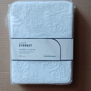 Pottery Barn Kids Organic Everest Toddler Quilted Coverlet Blanket White NWT - Picture 1 of 3