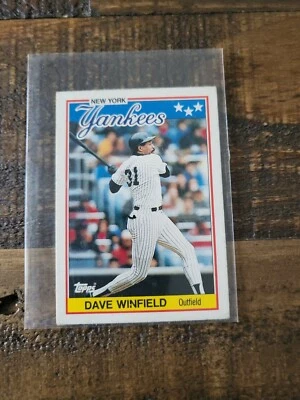 1988 TOPPS MINI ODDBALL CARD DAVE WINFIELD # 85 BASEBALL CARD - Image 1 of 2