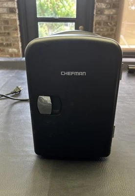 Mini nevera portátil Chefman de 6 latas - negra Foto 1 de 4