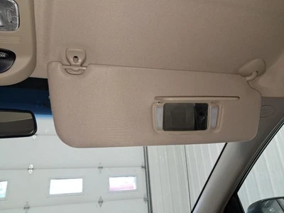 Toyota Sienna 2010 pasajero derecho parasol bronceado OEM usado 268-10998R Foto 1 de 4