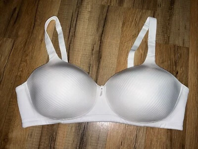 VanityFair 40D Bra Wirefree Convertible Seamless FullCoverage ComfortLined 72389 - Image 1 of 4