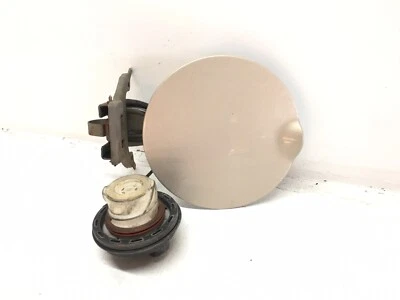 05 06 07 Ford Five Hundred Freestyle Mercury Montego puerta tanque combustible Dune Pearl Foto 1 de 3