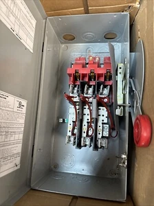 Cutler Hammer DH362FGK Fusible Safety Switch, 600V AC, 3-Pole - Picture 1 of 5