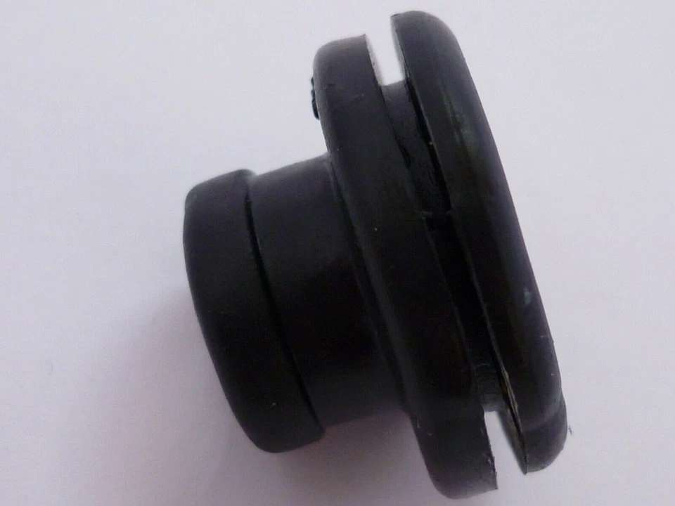 Ojal de cable de freno y embrague Vespa PX T5 LML Rally TS Foto 1 de 1