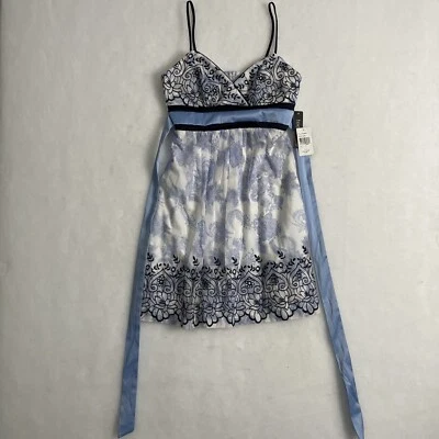 Vestido Solero Teeze Me Juniors Azul Pálido y Azul Flor Cachemira Dobladillo Festoneado Talla 5 Foto 1 de 4