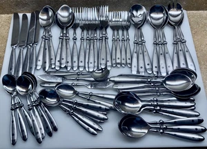 SILBERBESTECK HAMPTON ~ HSV138 Satin Münze Polka Dot Design 65 Teile gr84 WEIHNACHTEN - Bild 1 von 6