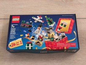 LEGO #40222 SEASONALCHRISTMAS BUILD UP SET 24 IN 1