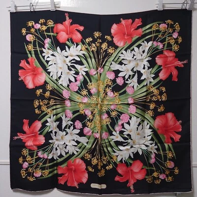 Salvatore Ferragamo Bufanda Grande Seda 86cm 33′′ Cuadrado Flor Negro Foto 1 de 4