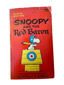 Vintage Snoopy and the Red Baron Charles M. Shultz Peanuts Gang 1969 PB Good - Picture 1 of 2