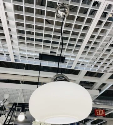 Lámpara Colgante ikea DEJSA, Cromado/Vidrio Ópalo 14" TOTALMENTE NUEVA Foto 1 de 3