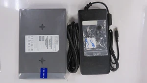 NETGEAR MS108EUP-100NAS | 8-Port Ultra60 PoE++ 2.5G Ethernet Switch | - Afbeelding 1 van 5