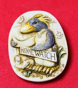 Harmony Kingdom Royal Watch Collector's Club MURPHY PIN Penguin No Box 1999 - Picture 1 of 2