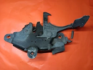 01-04 Toyota Tacoma Hood Latch Striker Catch Lock Bonnet Release Unit - Picture 1 of 5