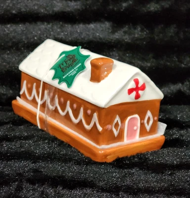 Gingerbread House Butter Dish Christmas 6x3 Ceramic Peppermint Candy Icing NICE - Image 1 of 4