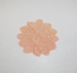 Delicado aplique de costura de flores de mamá de 5 capas de albaricoque de ganchillo grande - Imagen 1 de 2