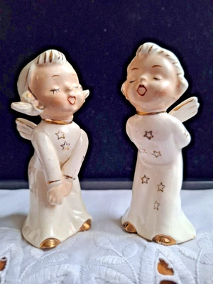 Vintage Boy & Girl Kissing Angels Figurines W/ Gold Stars  Frazee Freres Japan - Image 1 of 4