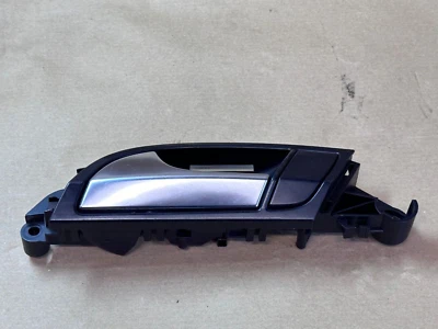 05-2009 AUDI Q7 4L 3.0 INTERIOR MANIJA PUERTA DELANTERO IZQUIERDO LADO PASAJERO 4L0837019 Foto 1 de 4