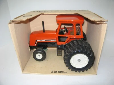 1/16 DEUTZ-ALLIS 8030 w/WIDE DUALS NIB - Image 1 of 4