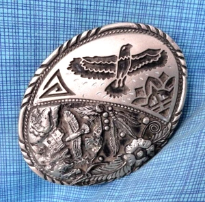 Hebilla de cinturón floral de águila de diseño nativo americano hecha a mano de colección años 80 SSI .NOX690 - Imagen 1 de 9