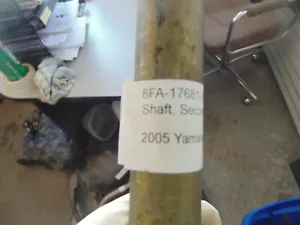 2005 Yamaha RS VECTOR SHAFT SECONDARY 8FA-17681-20-00 - Picture 1 of 2