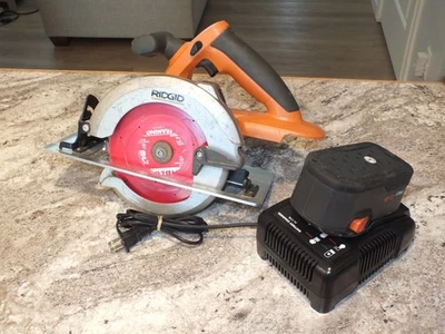Ridgid 18V R845 6-1/2" Circular Saw with After Market Battery & Charger - Image 1 of 4