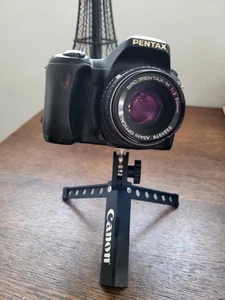 Genuine Canon Tabletop Mini Tripod  Black with Ball Head. 4.5 Inches with Case - Picture 1 of 6