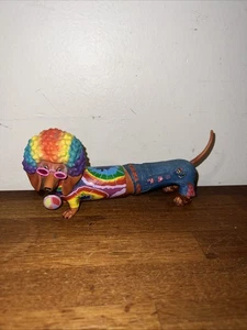 Estatuilla Westland Hot Diggity Dog 2006 Hippie Weiner #16531 Dachshund con DEFECTOS - Imagen 1 de 6