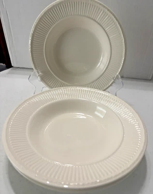 3 Vintage Wedgewood Queen's Ware EDME Cream 8" soup/salad/pasta bowls ribbed rim - Image 1 of 4