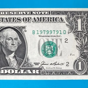 Year 1979 / RADAR (B 19799791 D) $1 One Dollar Bill Serial Number 1985 Series - Picture 1 of 4