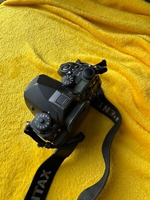 Pentax s K-1 - Negro, ligeramente usado Foto 1 de 4