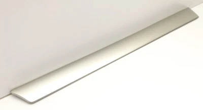 Toyota Highlander 2001-2007 moldura trasera derecha plateada OEM 75741-48020-B0 Foto 1 de 4