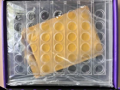 New Twitch Partner Exclusive Connect Four In A Row Game Lucite & Acrylic - Image 1 of 4