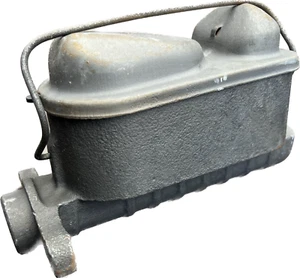 Bendix Brake Master Cylinder R11676 - Picture 1 of 5