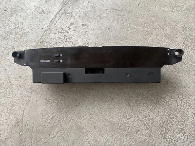 Оригинальные цифровые часы для приборной панели Toyota Camry 2002-2006 годов выпуска 83910-33070  - Изображение 1 из 3