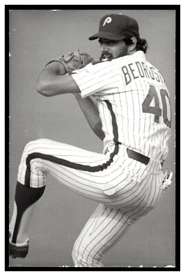 Steve Bedrosian (1985) Philadelphia Phillies Vintage Baseball Postcard Rd1 - Imagem 1 de 2