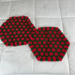 Tovagliette vintage kitschy fatte a mano all'uncinetto margherita telaio Hot Pads MCM rosso e verde - Foto 1 di 6