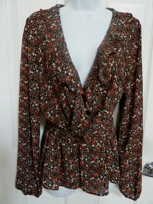 Blusa nova com etiquetas Max Studio tamanho G envoltório falso com babados gola V com cinto floral escuro escritório - Imagem 1 de 4