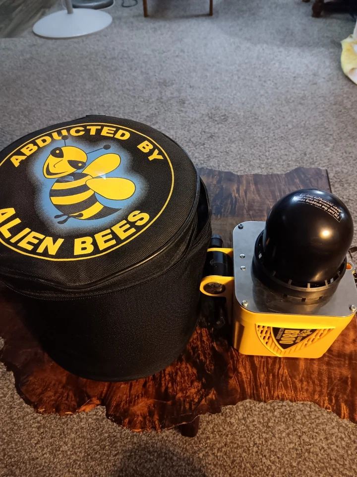 Flash fotográfico Alienbees Pro B800 320 WS Foto 1 de 4