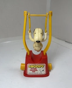 ¡Juguete trapecio volador Aviva Snoopy Peanuts de colección!! - Imagen 1 de 9
