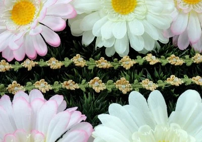 Bordado Floral con Brote de Cuentas 1/2" de Ancho 1 Yarda Rayón Veno Encaje Ribete  Foto 1 de 4