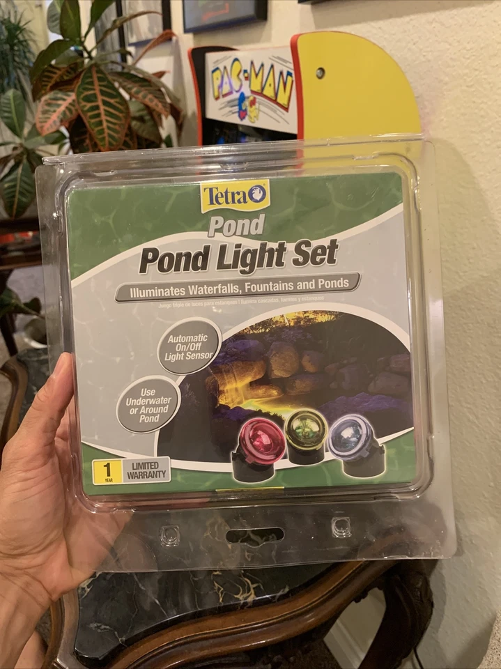 NUEVO Juego de luces triples Tetra LS3 estanque cascada fuente luces selladas de fábrica Foto 1 de 4