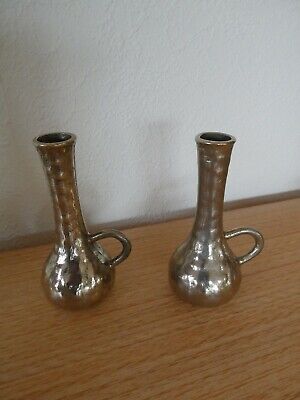 2 Kleine Vasen Aus Massiv Messing; Höhe Jeweils 14,5 Cm; Gesamtgew. Ca. 920 Gr. • 5€