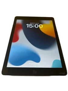 Apple iPad 6th Gen. 32GB, Wi-fi Only, 9.7in in Space Grey - DP915 - Picture 1 of 9