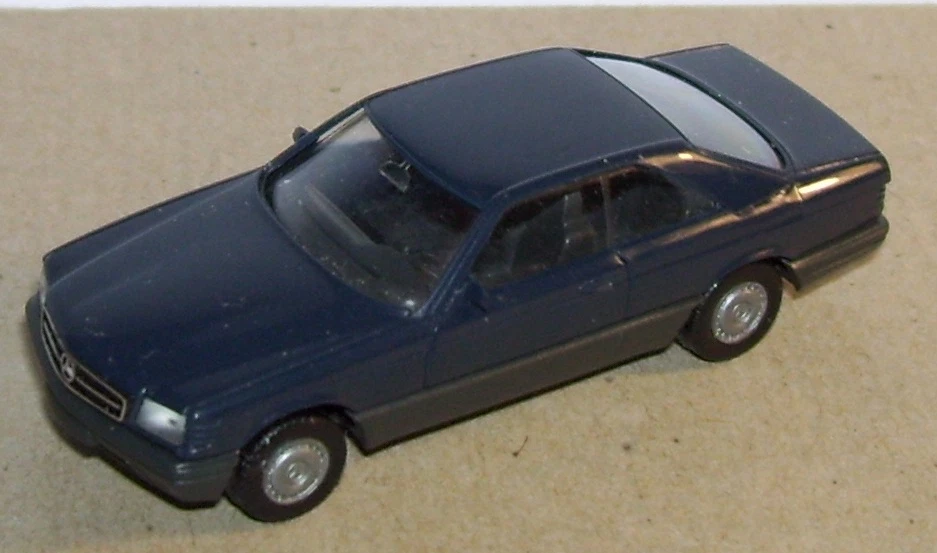 Micro Herpa Ho 1/87 Mercedes-Benz 560 Secco Blu Scuro No. Box - Immagine 1 di 1